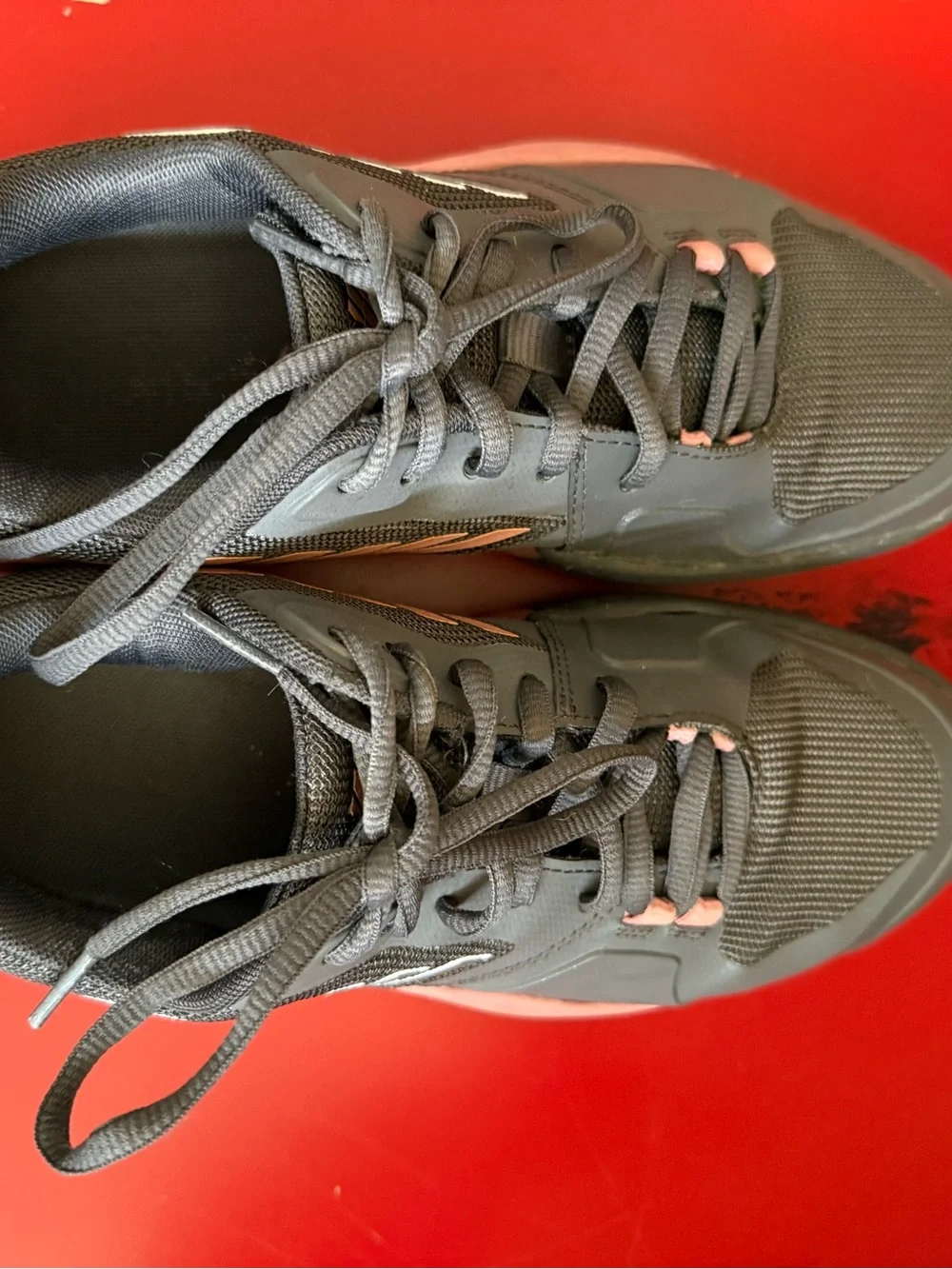 K-Swiss lightly pre